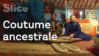 A l’intérieur d’une yourte traditionnelle Mongole | SLICE