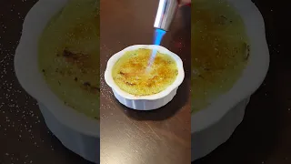 Crème brûlée but it’s green