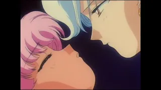 El Beso de Sailor Chibi Moon y Heliot