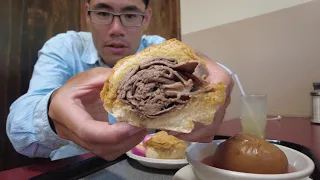 New Yorker Tries FAMOUS Philippe's French Dipped Sandwich in Los Angeles