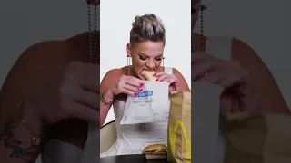 P!nk is NOT impressed by British snack 😆