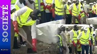 Setal sunu rew : le président de la république Diomaye en gilet et gants ouvre la balle