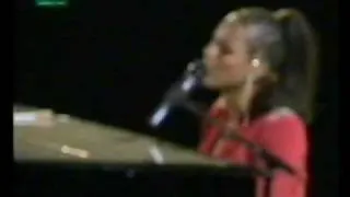 Alicia Keys- Medley live