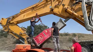 Transporting The Liebherr 954 Excavator With Hydraulic Hammer - Sotiriadis/Labrianidis Mining - 4k