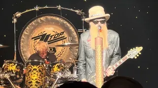 ZZ Top - I’m Bad, I’m Nationwide - Tennessee Theater - Knoxville