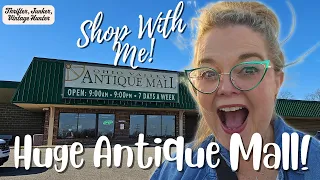 This Place Is HUGE! | Ohio Valley Antique Mall Shop With Me | Reselling Antiques