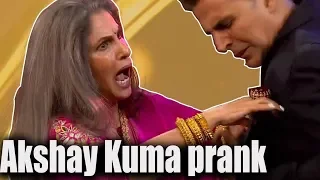 HILARIOUS VIDEO: Akshay Kumar prank on mom-in-law Dimple Kapadia | Bollywood