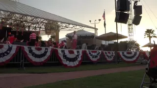 Patrick Wilson sings Frank Sinatra's "Witchcraft" at 4th July Celebrations, Clearwater 2016