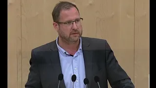 Christian Hafenecker fordert: "CO2-Steuer muss sofort abgeschafft werden!"