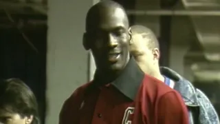 Michael Jordan watches Larry Bird in the 1988 3-Point Contest