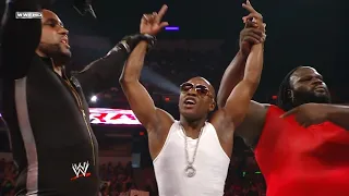 Jeri-Show vs Mark Henry & MVP (w/Floyd Mayweather): WWE Raw August 24, 2009 HD