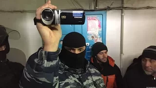 Дом вверх дном: обыски российских силовиков в доме крымчанина