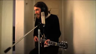 Keaton Henson - Strawbear - Hallway Session [HD]