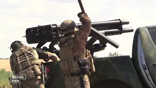Українські військові знищують росіян із російської трофейної зброї