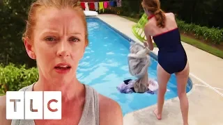 Mum Makes Family Wash Clothes In Their Swimming Pool! | Extreme Cheapskates