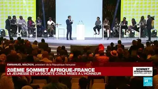 Sommet Afrique-France : l'échange sans concession des jeunes avec Emmanuel Macron • FRANCE 24