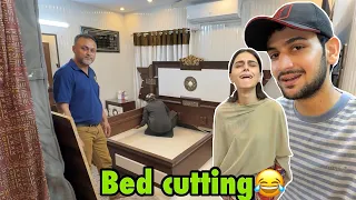 Basil ki Wajah se bed toord diya😕 | saba ka weird reaction😂