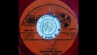 THE SILVERTONES with TOMMY McCOOK & THE SUPERSONICS - Midnight Hour [1968]