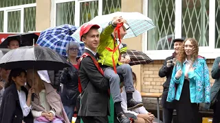 Новости СПбГУ: Выпускной в Академической гимназии им. Д.К.Фаддеева СПбГУ