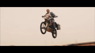 SKYFALL MOTORBIKE CHASE