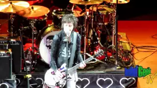 Joan Jett & The Blackhearts: I Hate Myself For Loving You - Live at Red Rocks