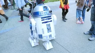 THE CUTE DROID YOU'RE LOOKING FOR!