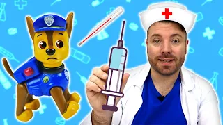 Episodi dell’asilo di Andrea con il gioco del dottore per bambini! Giocattoli ammalati e ambulanza!