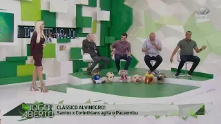 Denilson e Ronaldo Giovaneli dançam Molejo ao vivo e Paulo Roberto Martins não segura a risada
