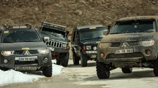DUSTER vs Land Rover Discovery vs MITSUBISHI L200  @ OFF ROAD