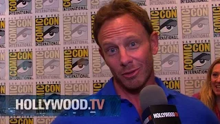 Sharknado 2 attacks Comic Con - Hollywood.TV
