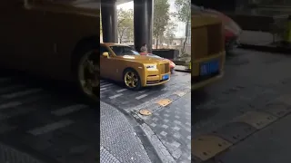 modified rolls Royce....Golden