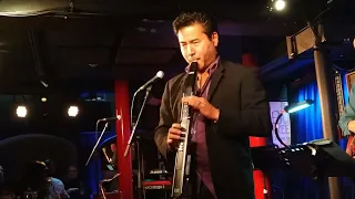 Jeff Kashiwa demo of the Akai EWI (Electronic Wind Instrument) in London  2019