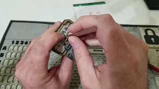 (54) Lockpicking: Decoding a masterlock M175 combination lock