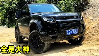 All at once! Land Rover Defender VS Land Rover Discovery 4, Volkswagen Touareg PK Toyota FJ