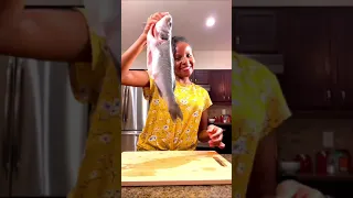 Watch how I pan-fried whole fish without too much oil, and it still came out crispy