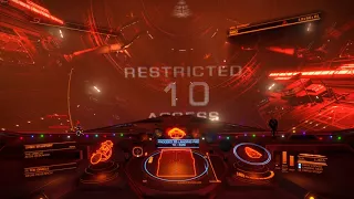 Elite Dangerous - Severely damaged station under evacuation - Fusion reactor exposed