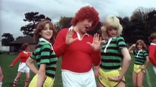 Benny Hill - Women's Lib Television: Sports (1980)