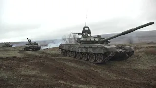 Tanks T-72B3, self-propelled guns Msta-S and MLRS "Grad" in the Central Military District