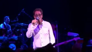 Huey Lewis and the News - Doing it all for my baby - O2 Shepherds Bush Empire - 01.10.2013