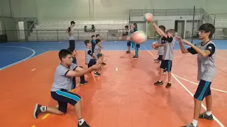 Voleibol exercícios de iniciação