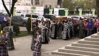 Православные отмечают 3 мая 2013 года Великую пятницу- скорбный день православных.