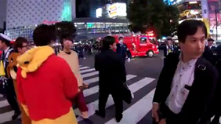 Tokyo Shibuya Halloween 2018. 東京 ハロウィーン  Crowds and Building Fire.