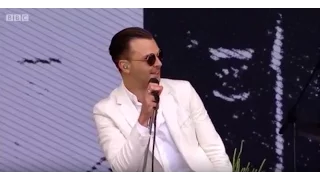 HURTS "Stay", 25.06.2016 (Glastonbury)