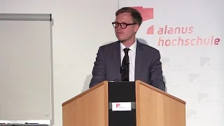 Markus Gabriel referiert an der Alanus Hochschule in Alfter über das Geist-Gehirn-Problem