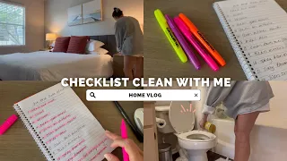 CHECKLIST CLEAN WITH ME | Cleaning the AIRBNB and checking off every item from the list