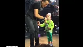 Bruce Springsteen's Oslo gig  and adorable little girl was the star.