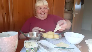 ГЕРМАНИЯ🇩🇪.УКРАИНСКИЕ🇺🇦 БЕЖЕНЦЫ.ОСНОВАТЕЛЬНО ПОДКРЕПИВШИСЬ🥔🍩🥣🥯🦪 УЕЗЖАЮ НА ПРАЗДНИК🎠🎡🎪