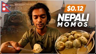 Foreigner Tries $0.12 Nepali Momo (dumplings) in Kathmandu 🇳🇵