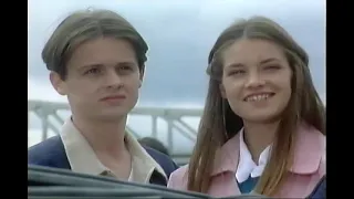 Declan Donnelly return Byker Grove 1994 scene getting lift with Jed