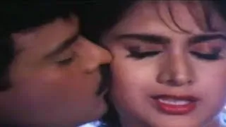 Ek Pappi Dede Mujhe - Video Song | Aaj Ka Goonda Raaj | Chiranjeevi & Minakshi Sheshadri